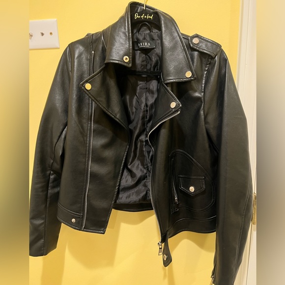 Akira stylish leather jacket - Picture 3 of 3